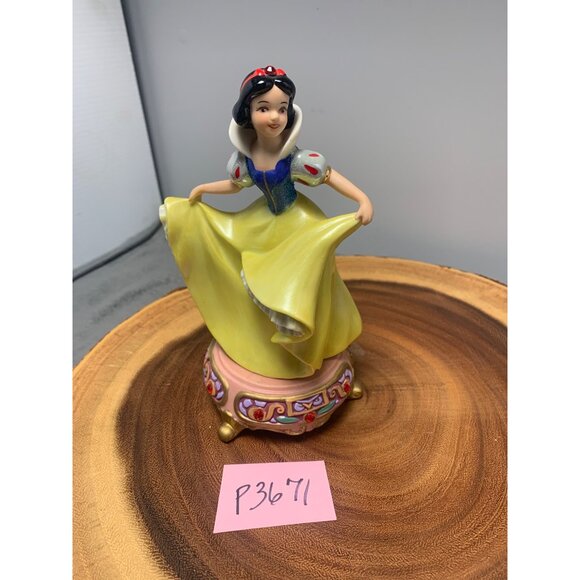 Disney Snow White 7" Jeweled Base Dancing figurine - Porcelain Made In Sir Lanka - Picture 11 of 11